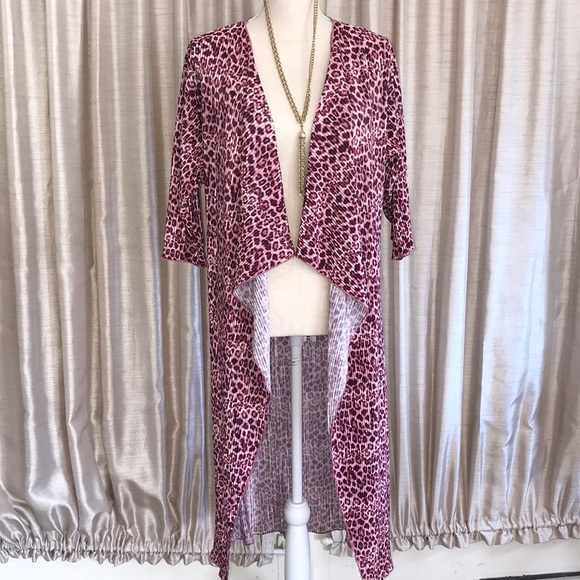 LuLaRoe Other - 💗🤎 NWOT LuLaRoe leopard print Shirley size S
